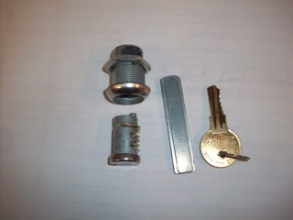 Parts_-_Door_parts_-Replacement_lock_for_T_Handle.png