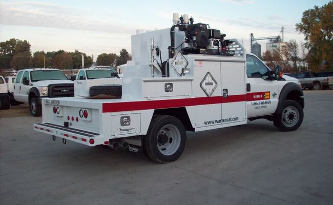 Truck with 5th wheel hitch.JPG