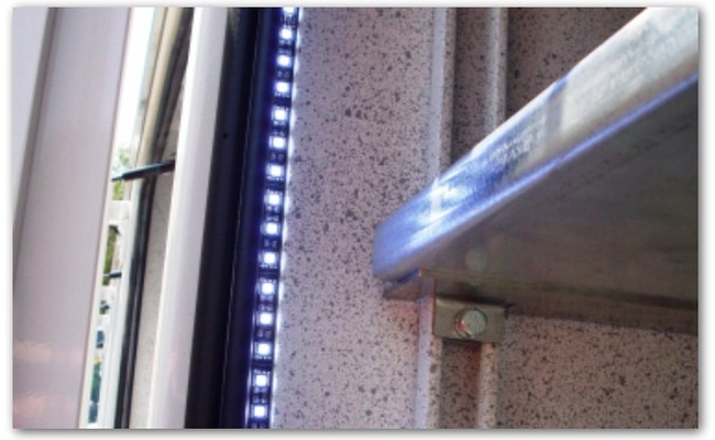 Strip_Light_in_cabinet.png