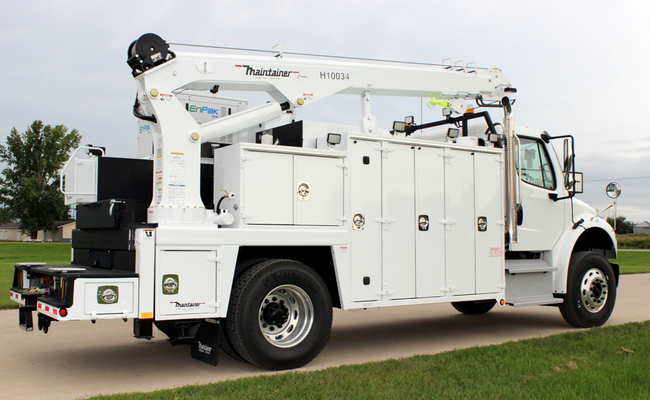 FF266_2-Ton_Combination_Lube_Service_truck_with_H10034_crane.png