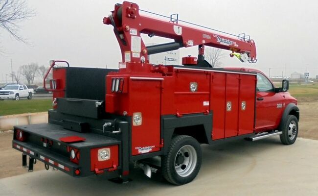 II073_-_1-ton_service_truck.jpg