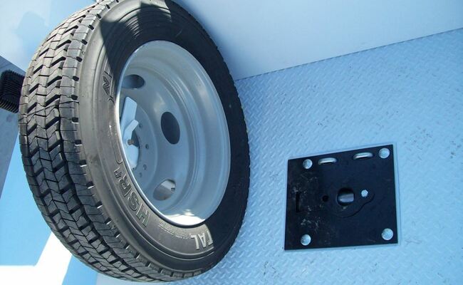 5th Wheel Hitch receiver view2.JPG
