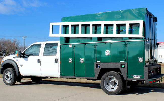 EE320_1_Ton_Service_Body_with_Van_pic_1.png