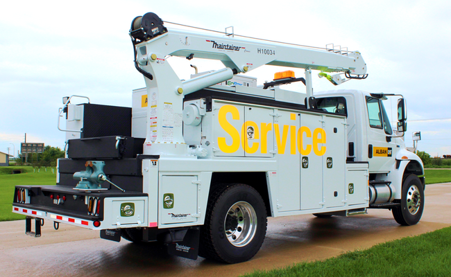 FF257_2-Ton_Service_truck_with_H10034_tall_tower_crane.png