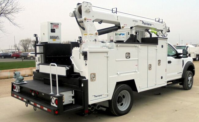 II055_-_1-ton_service_truck.jpg